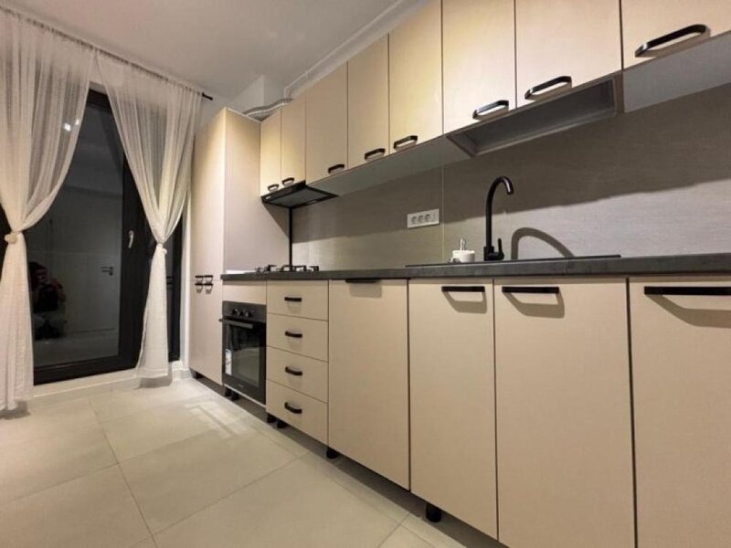 Salaj Sos., prima inchiriere, garsoniera cu loc parcare.